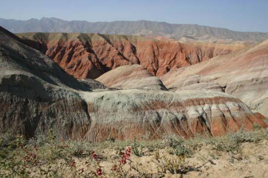 The colors of the Qigu Formation south of Urumqi